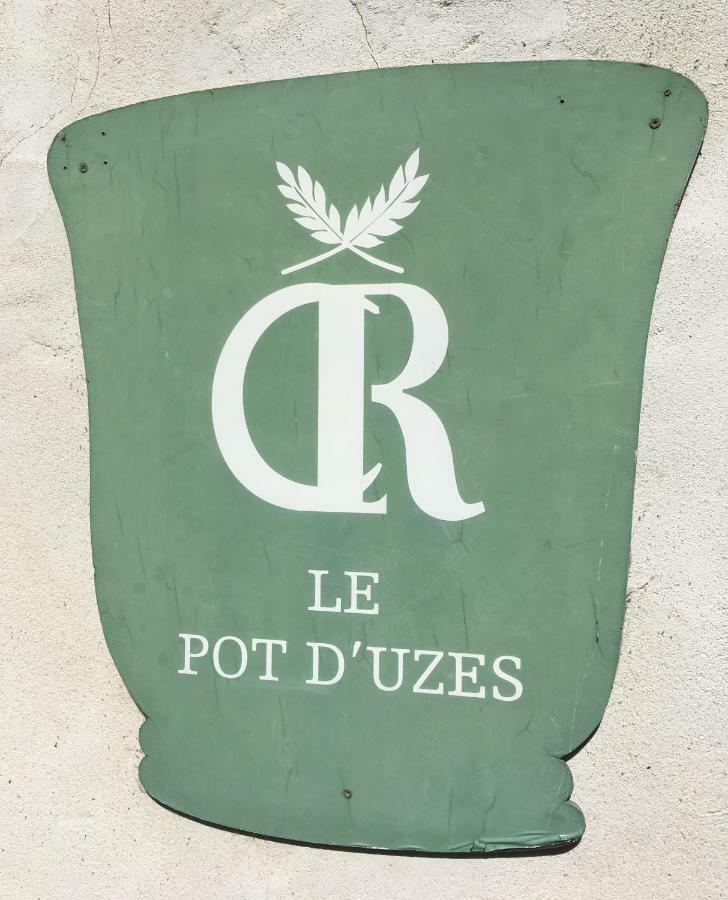 Nid D'Artiste Bed & Breakfast Saint Quentin la Poterie Bagian luar foto